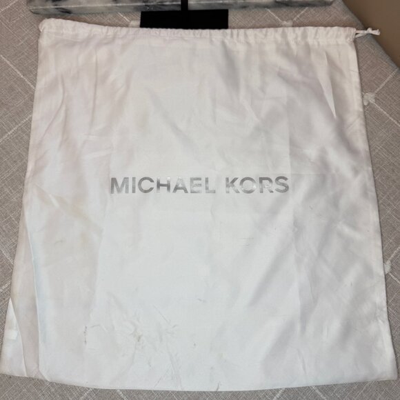 Michael Kors Sylvia Satchel Shoulder Bag - Beige Taupe Leather - Picture 4 of 16